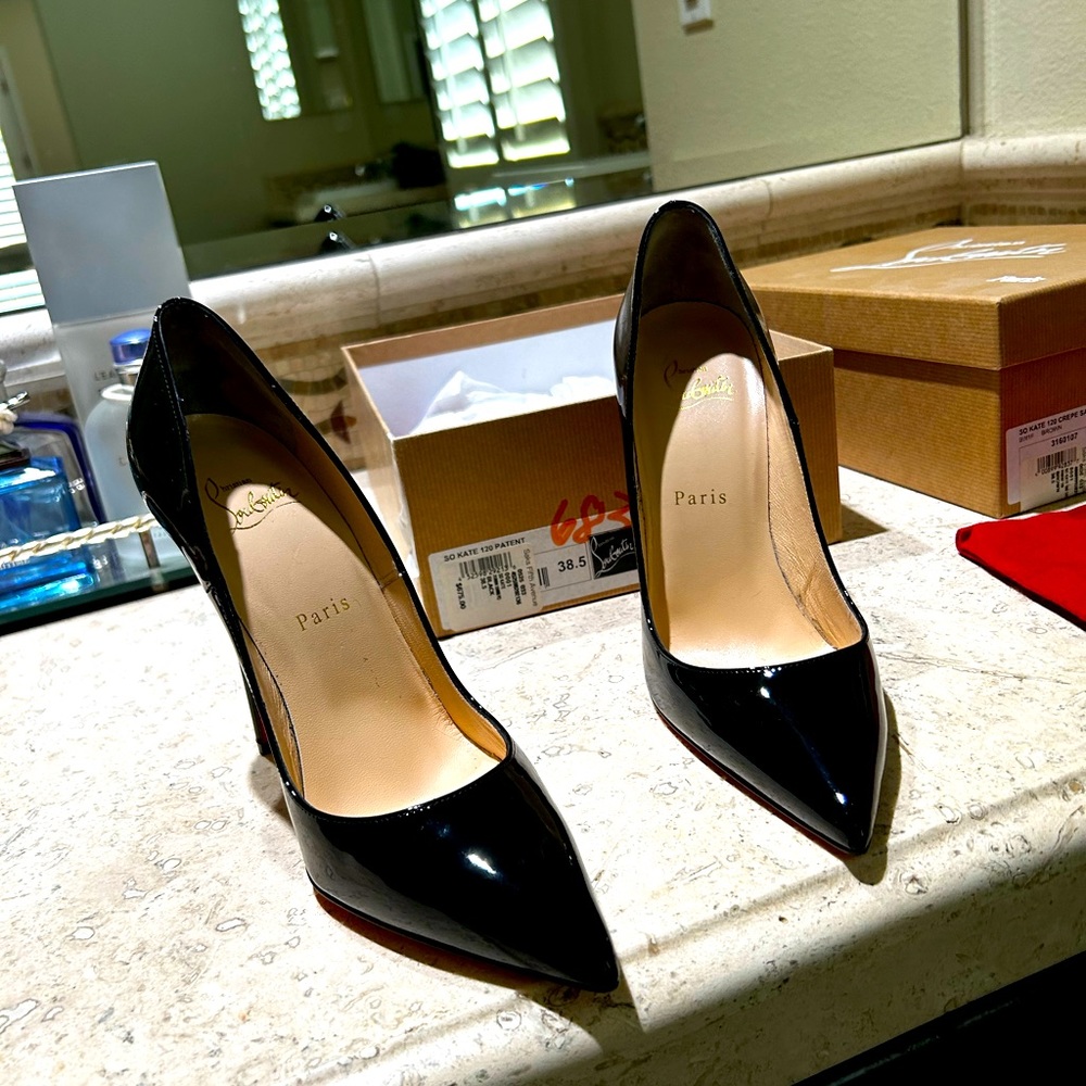 So Kate Black Patent leather / Brand New never worn